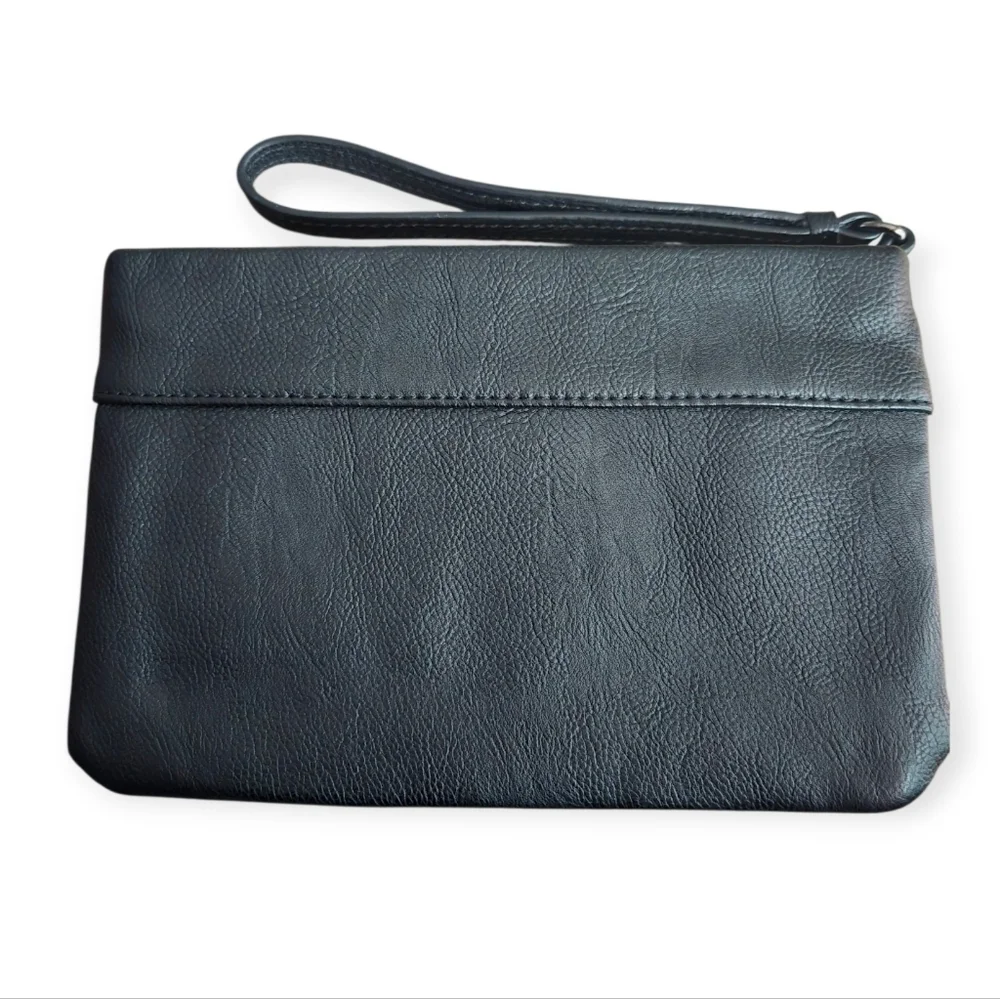 Simply Vera Wang Wristlet